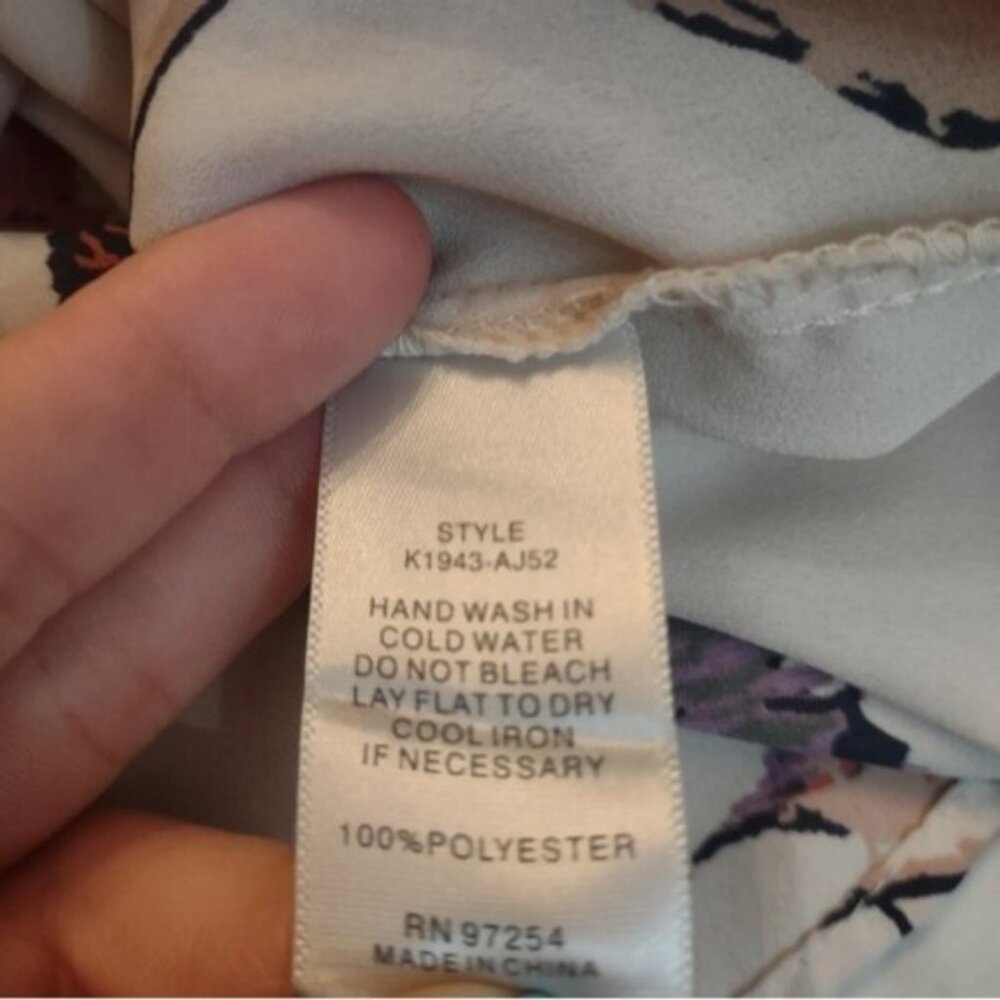 One clothing women's size small open shoulder floral blouse shirt top - Picture 7 of 7